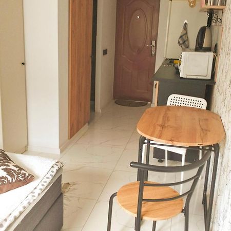 Nighthost Robotnicza 32 M248 Wroclaw Free Parking Apartamento Exterior foto