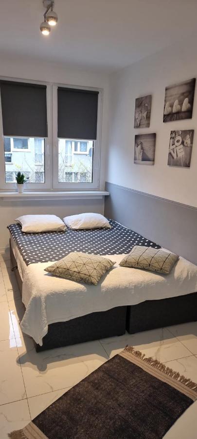 Nighthost Robotnicza 32 M248 Wroclaw Free Parking Apartamento Quarto foto